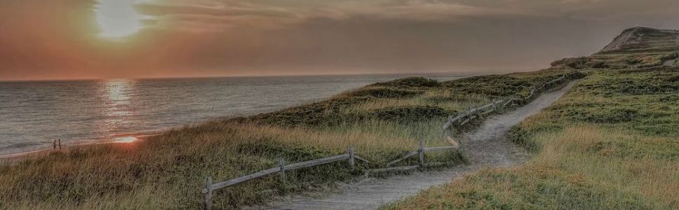 Moshup Beach sunset in Aquinnah