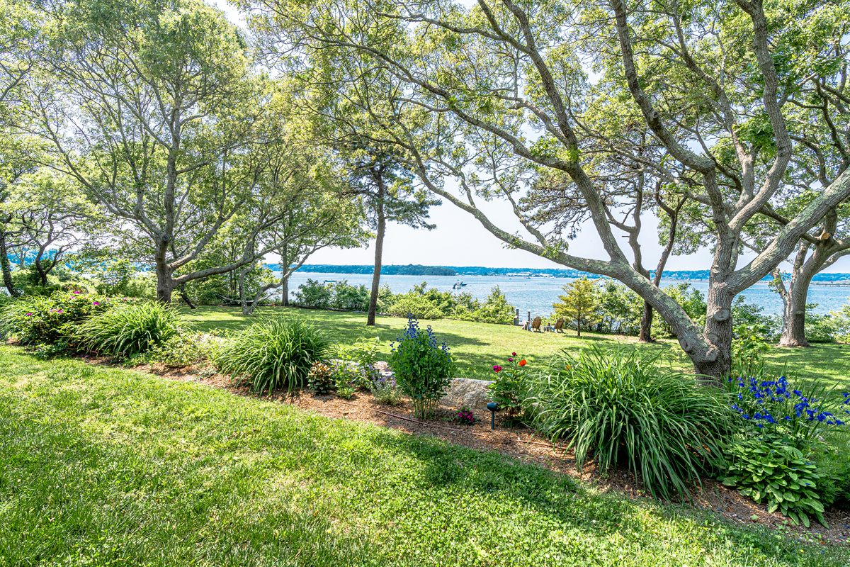 HOL14 Oak Bluffs Vacation Rental