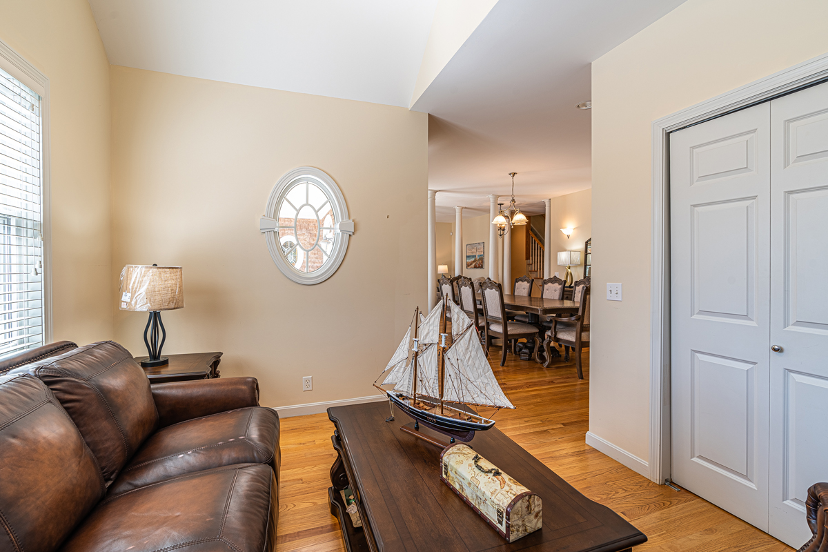 PIN15 Oak Bluffs Vacation Rental